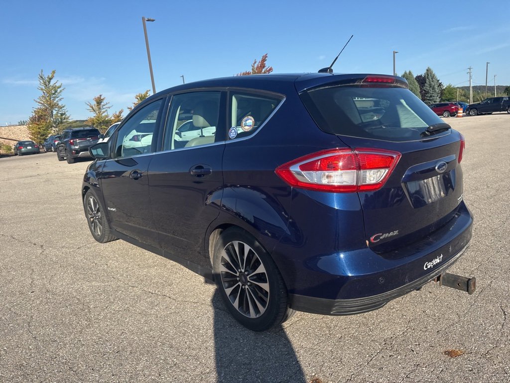 2017 Ford C-Max Hybrid Titanium photo 39