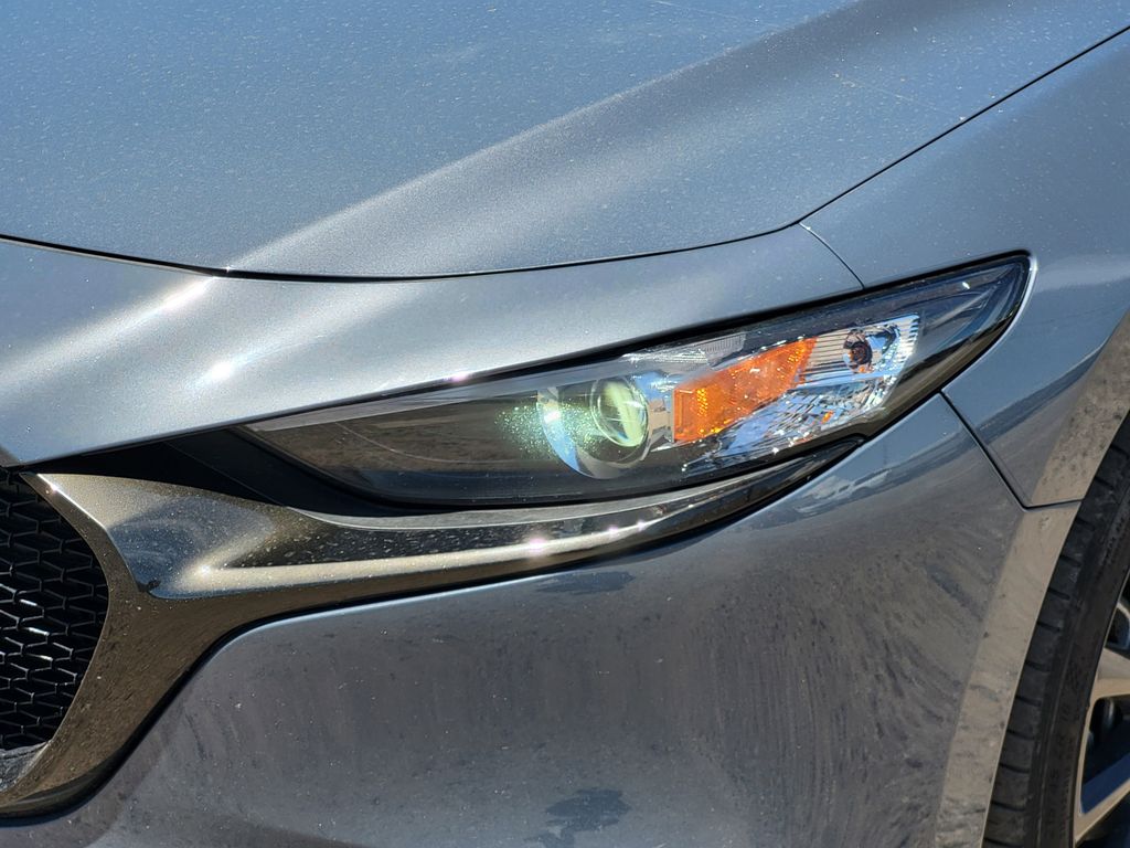 2022 Mazda Mazda3 Hatchback Carbon photo 8