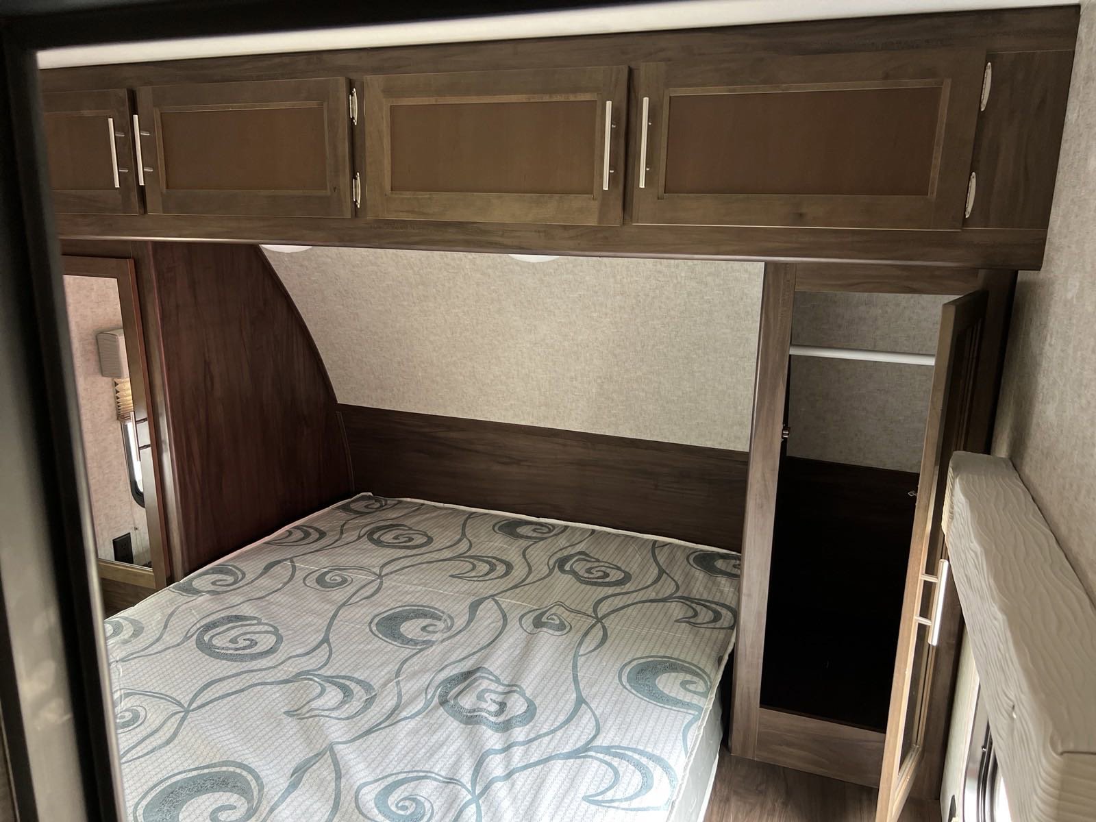 Used 2019  Forest River  image 22