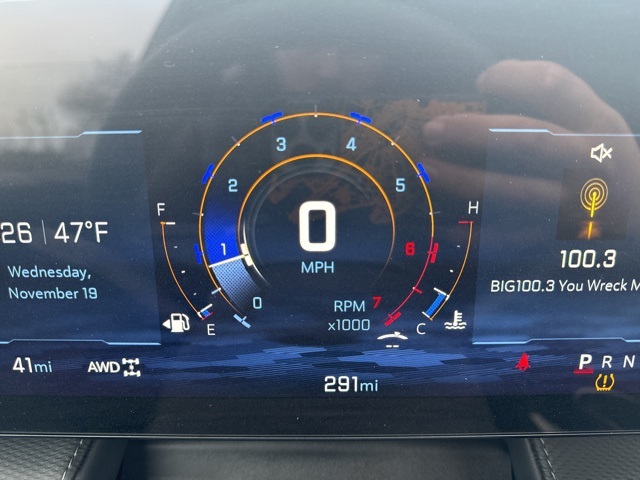 2025 Chevrolet Equinox LT photo 3