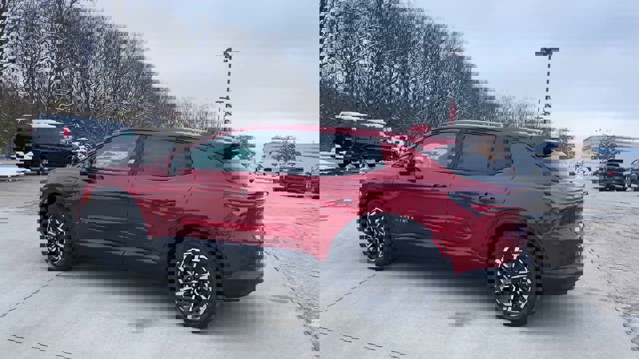 2026 Chevrolet Equinox EV 1LT photo 4