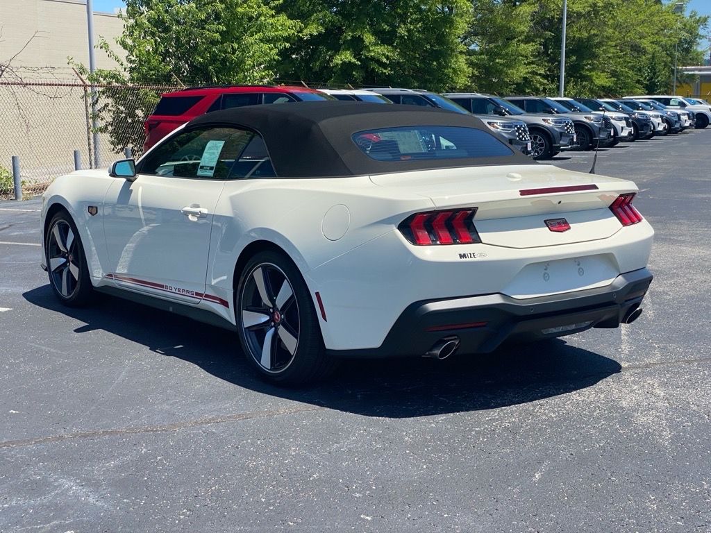 2025 Ford Mustang GT Premium photo 4