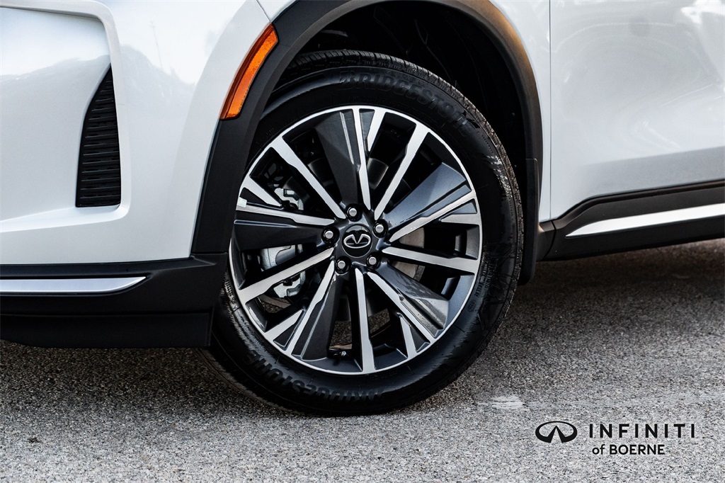 2026 Infiniti QX60 Luxe photo 2