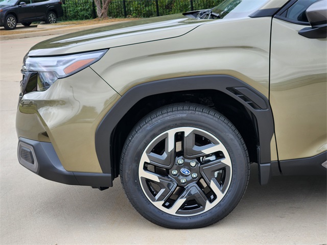 2025 Subaru Forester Limited photo 4