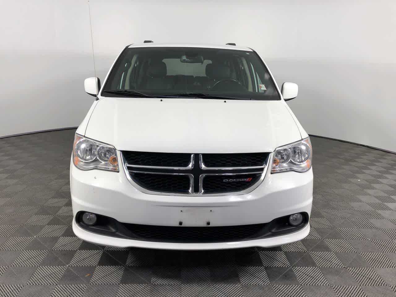 2019 Dodge Grand Caravan SXT photo 3
