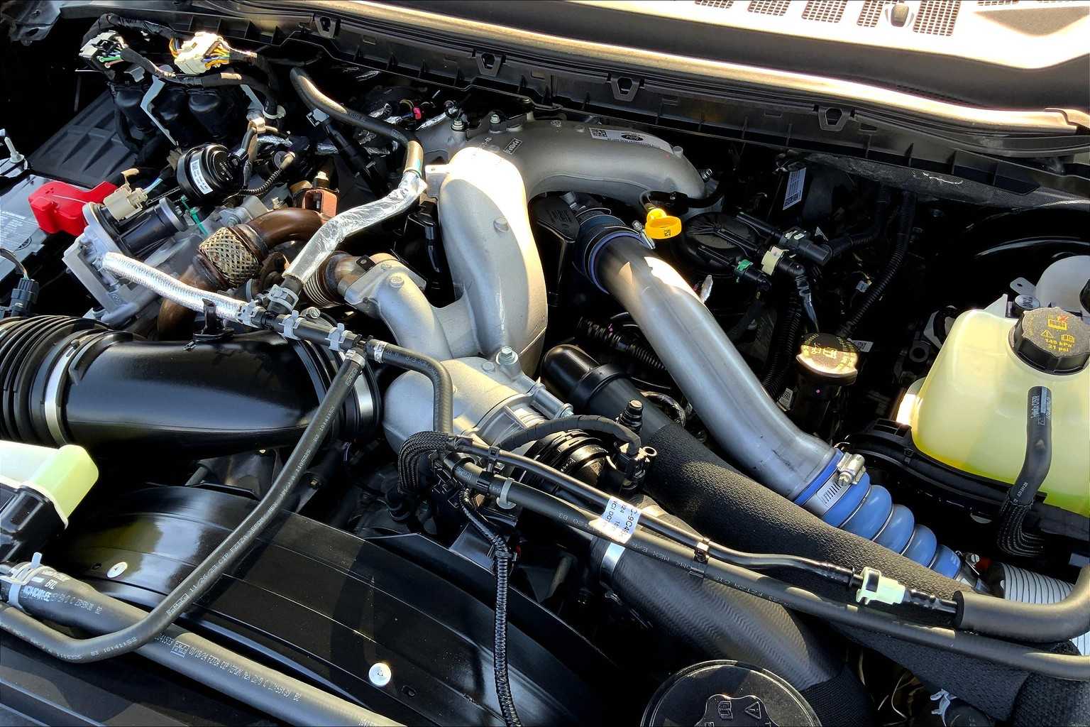 2024 Ford F-250 Lariat photo 32