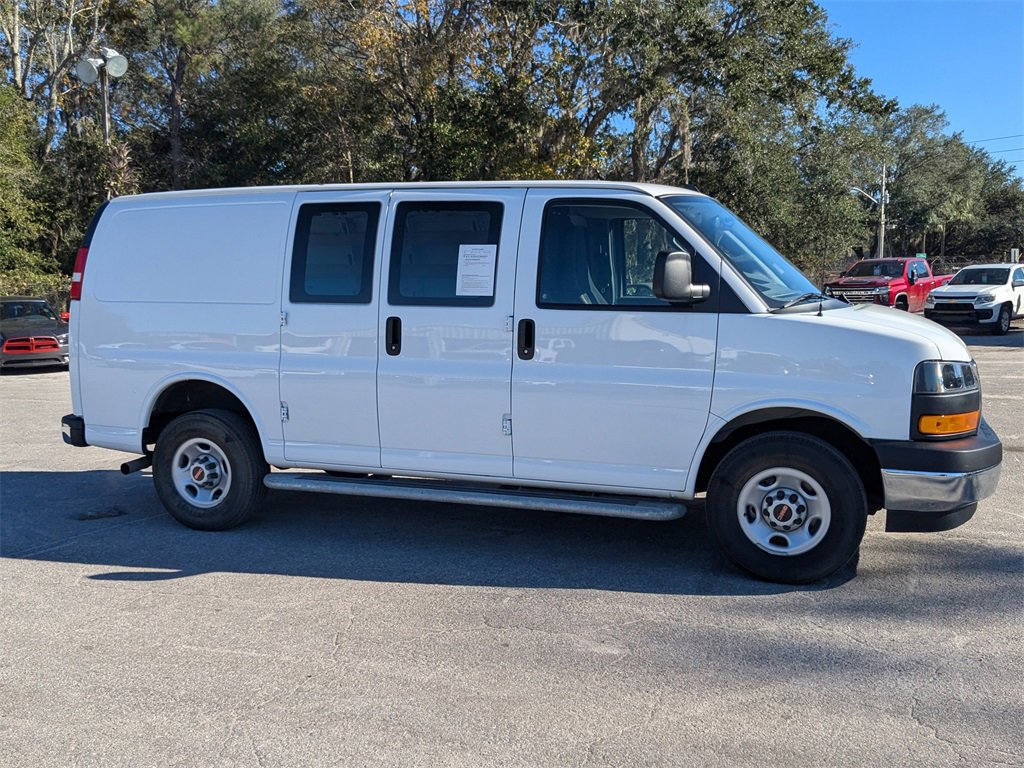2024 GMC Savana Cargo Work Van's photo