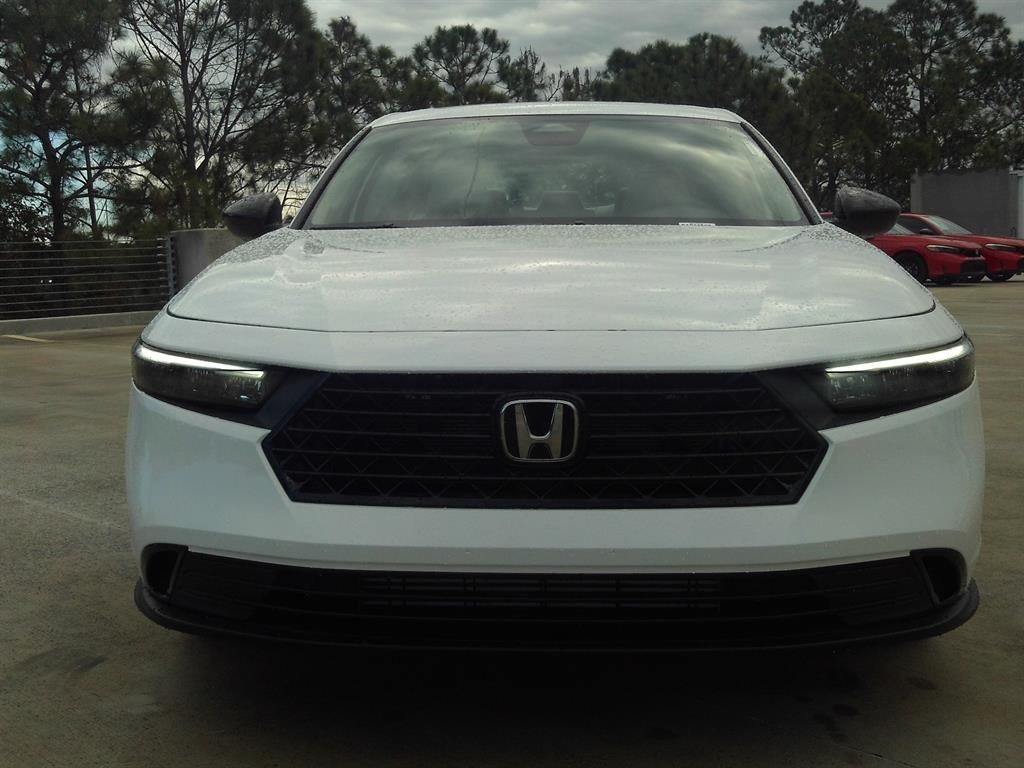 2025 Honda Accord SE photo 2