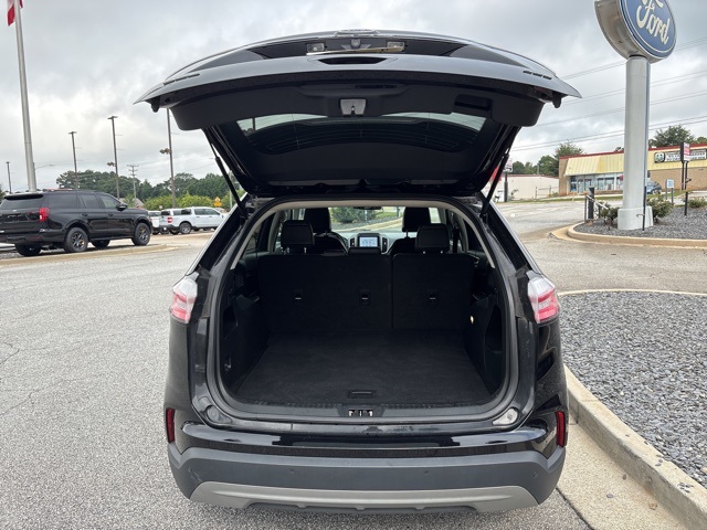 2024 Ford Edge SEL photo 24