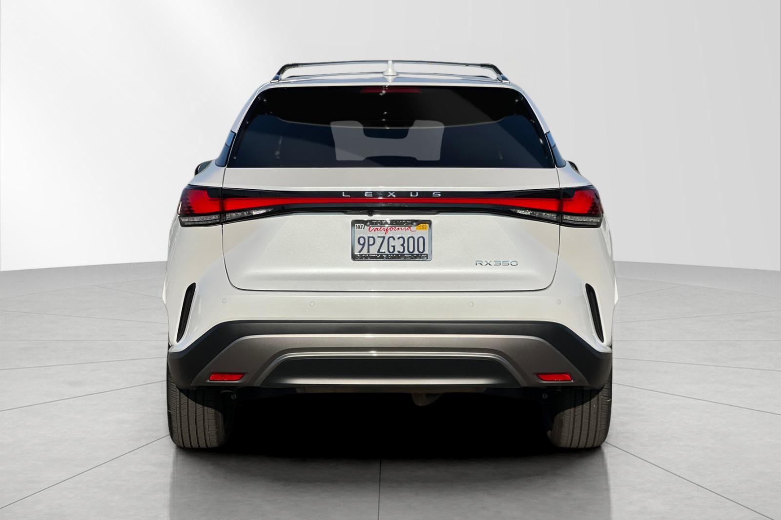 2024 Lexus RX 350 Premium photo 2