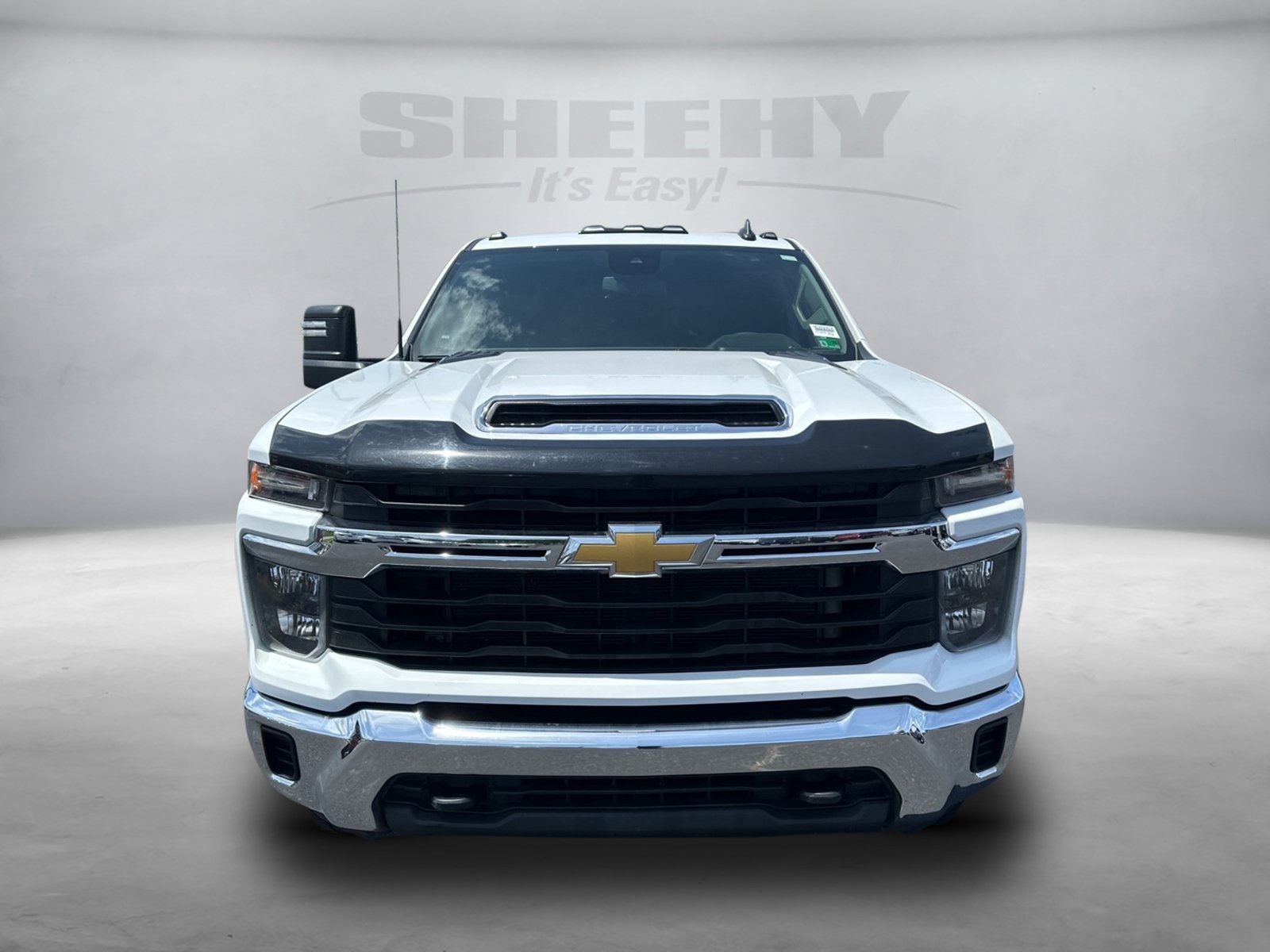 2024 Chevrolet Silverado 3500HD LT photo 4