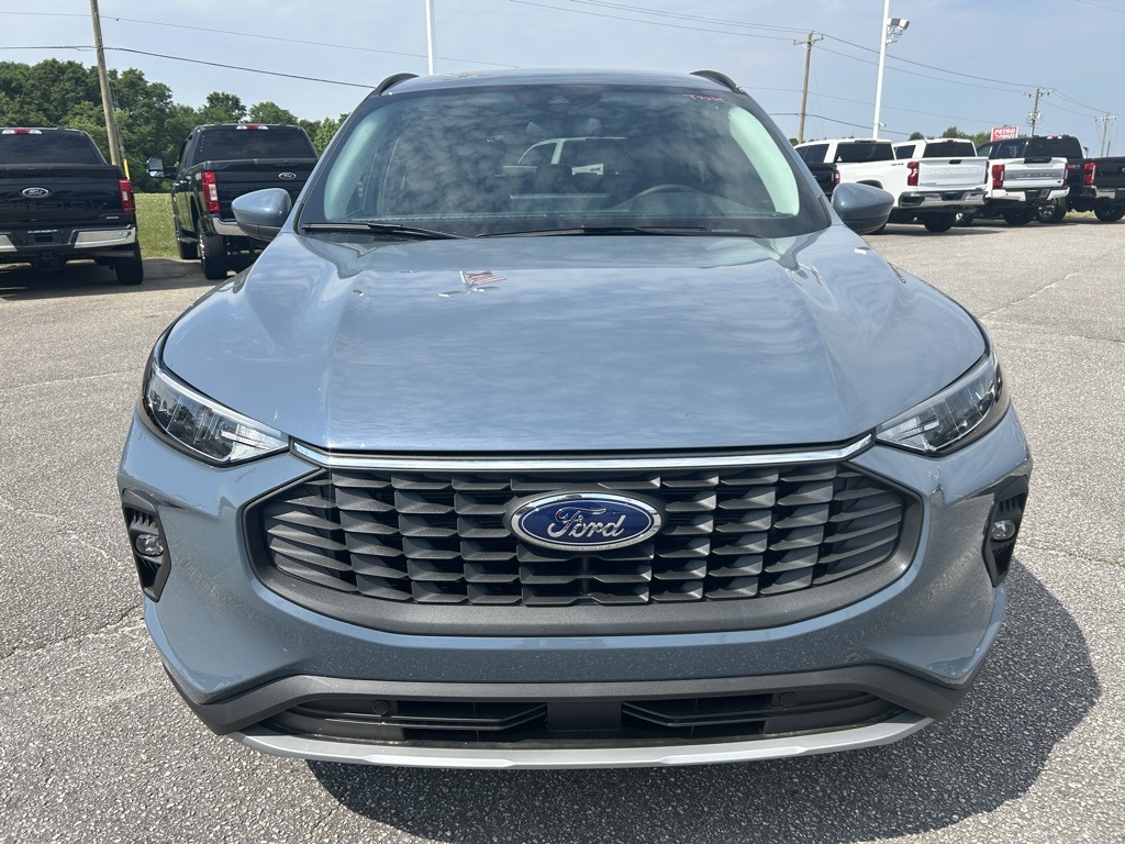 2024 Ford Escape Plug-In Hybrid photo 2
