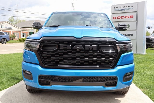 2025 Ram 1500 Big Horn Night Edition photo 3