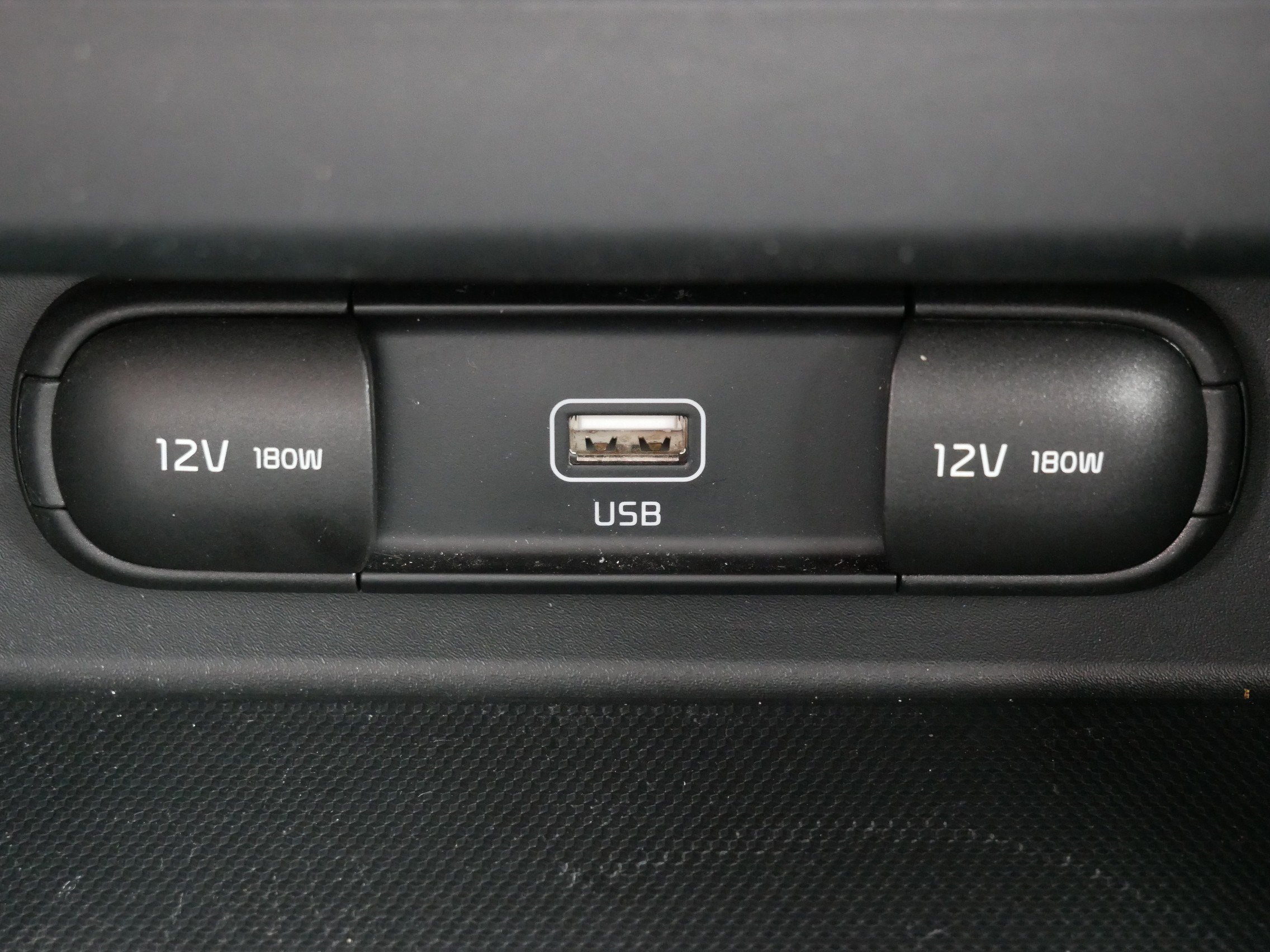 2023 Kia Seltos LX photo 27
