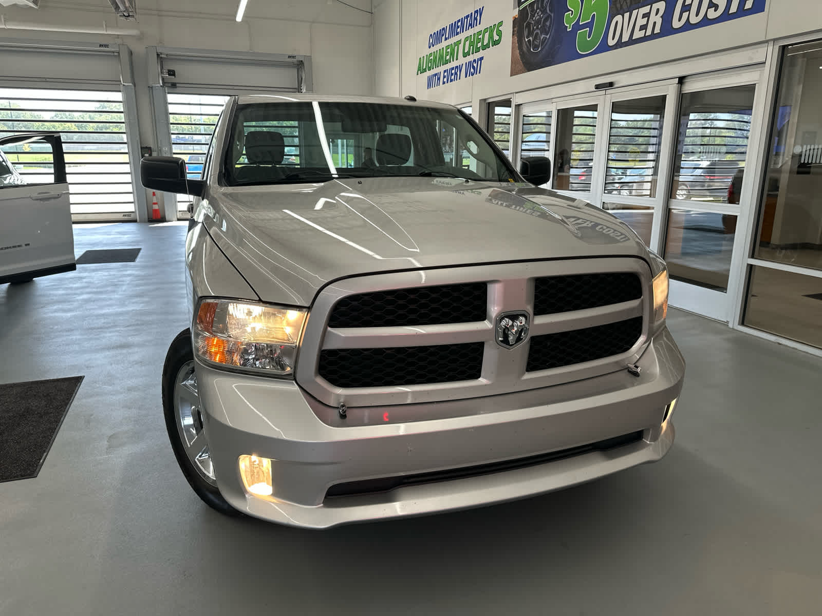 Used 2014 RAM Ram 1500 Pickup Express with VIN 3C6JR6AT4EG135191 for sale in Kansas City