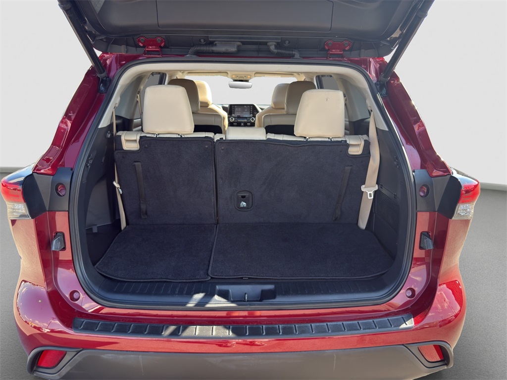 2022 Toyota Highlander XLE photo 20
