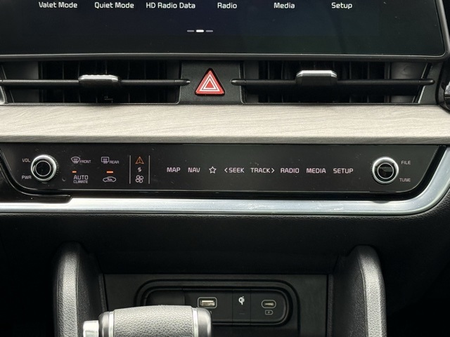 2023 Kia Sportage X-Line photo 28