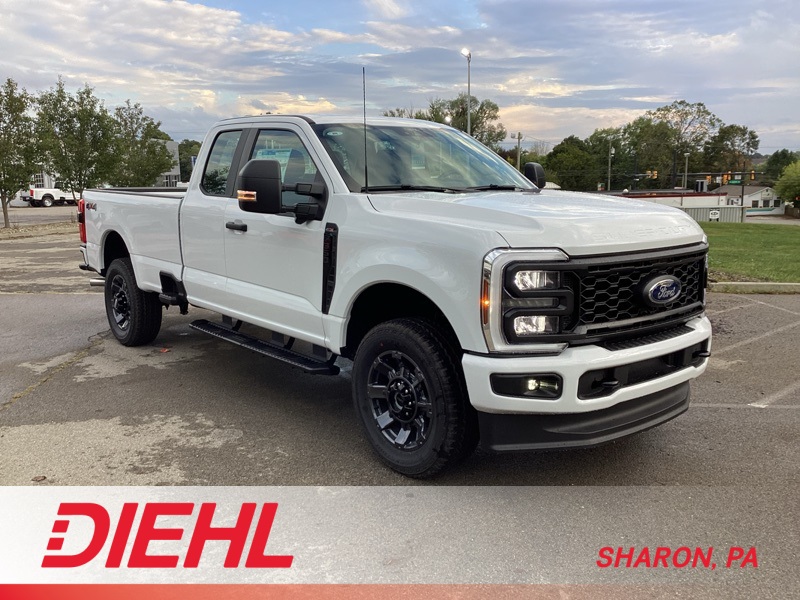 2026 Ford F-350 Super Duty XL's photo