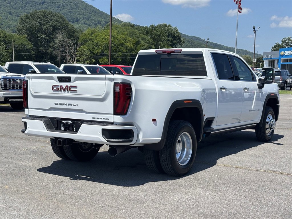 2025 Gmc Sierra 3500 Denali photo 4