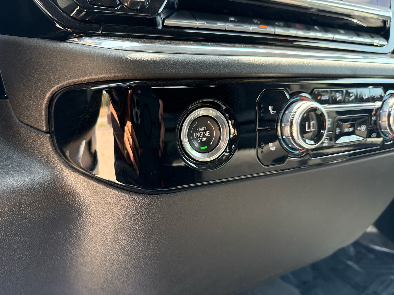 2024 Gmc Sierra 1500 Elevation photo 27