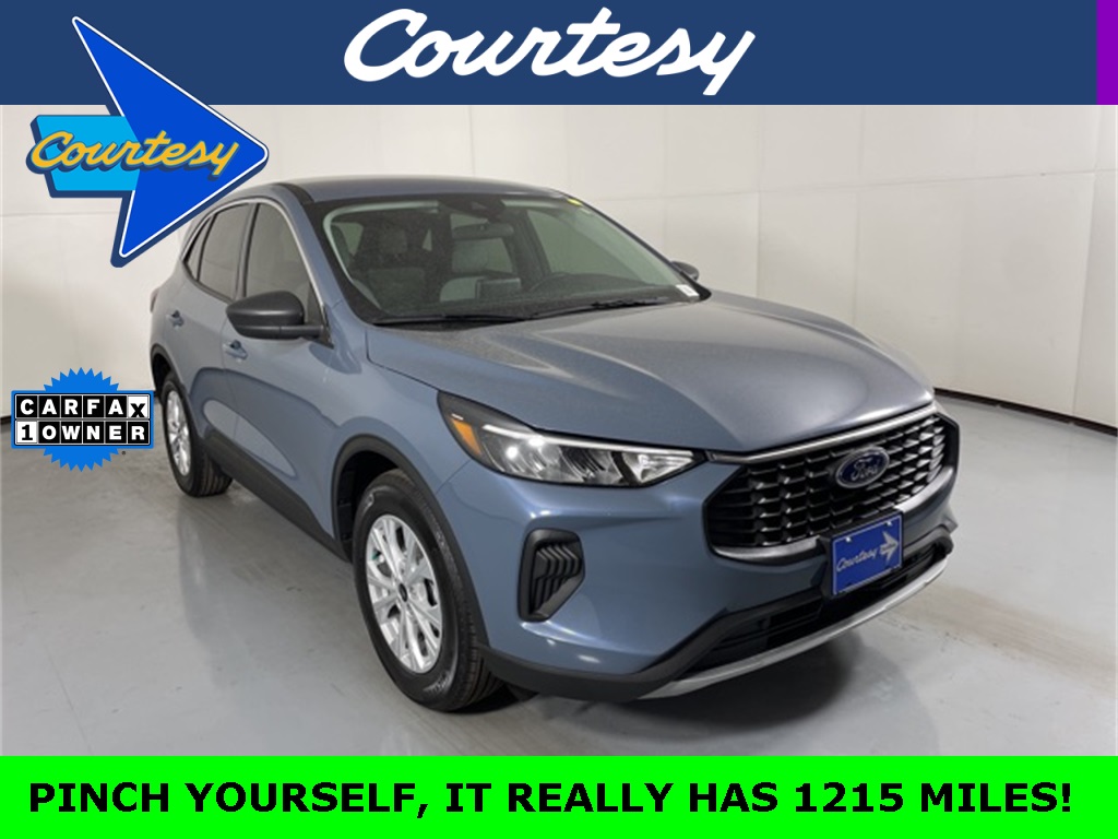 2024 Ford Escape Active's photo