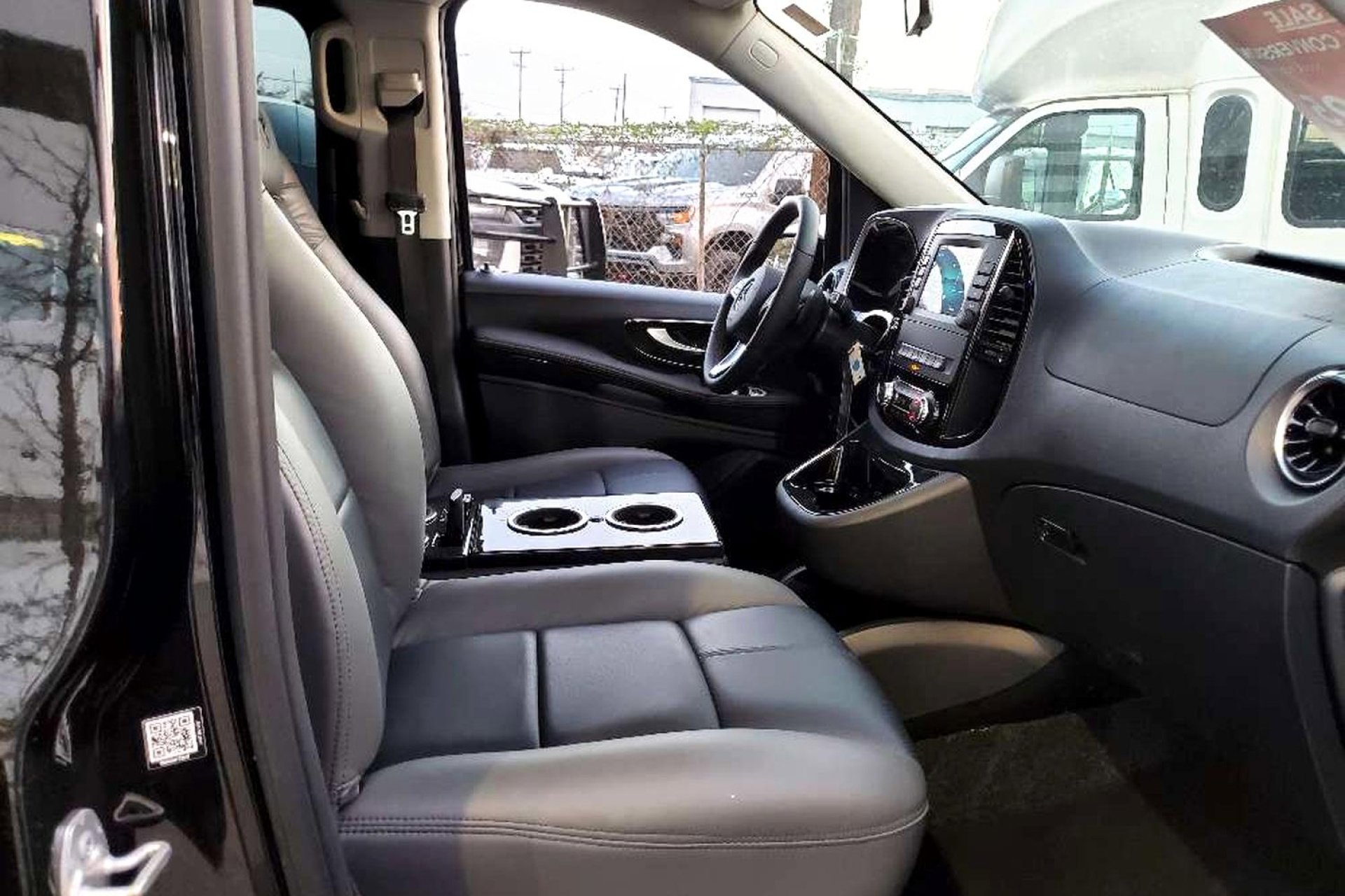 2023 Mercedes Benz Metris Passenger Van photo 48