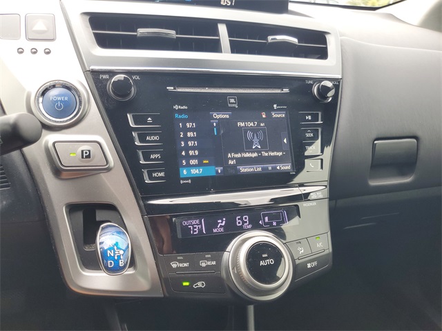 2017 Toyota Prius V Five photo 22