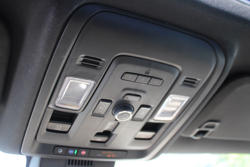 2023 Chevrolet Tahoe Premier photo 28