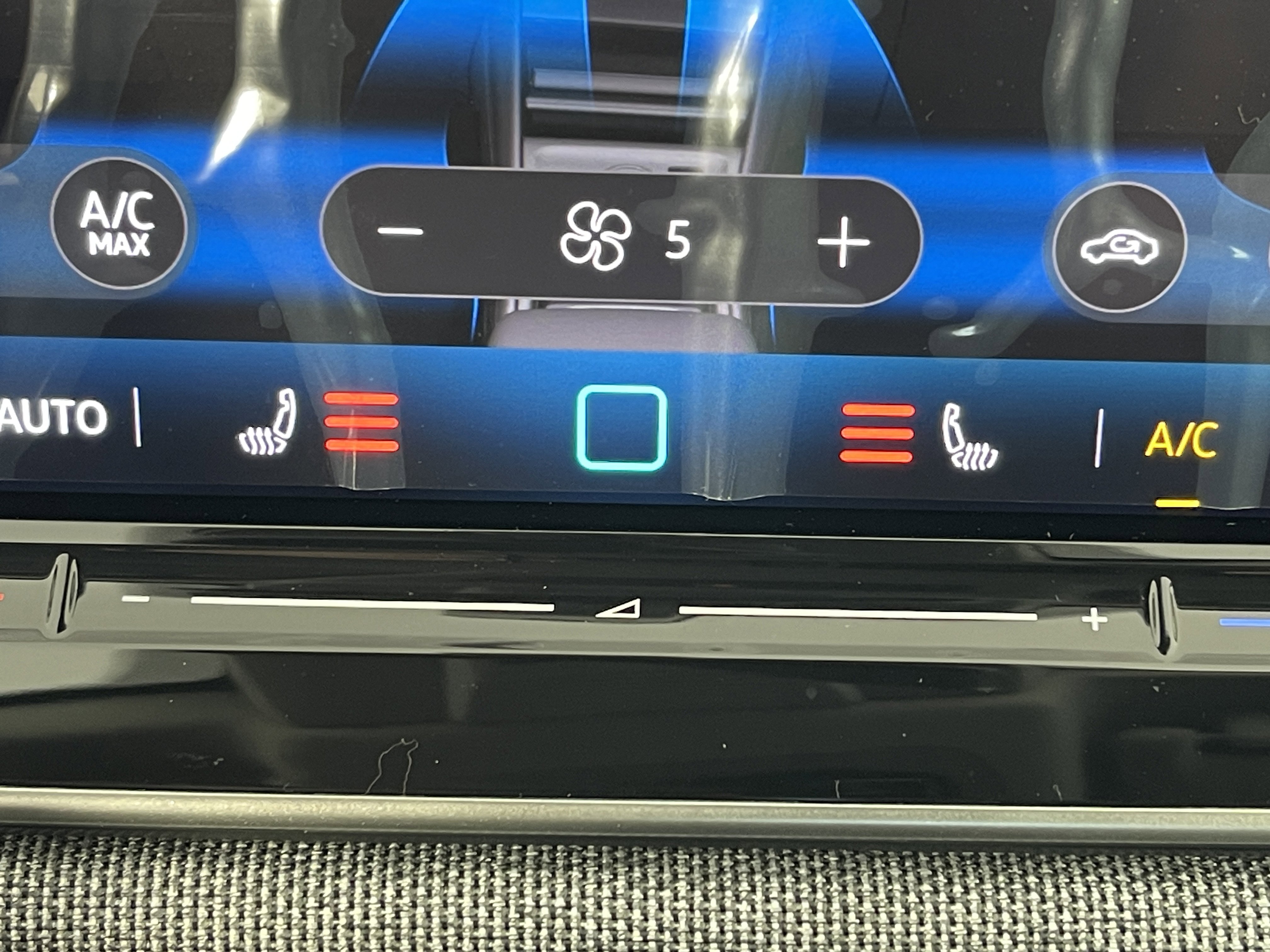2025 Volkswagen Tiguan S photo 5