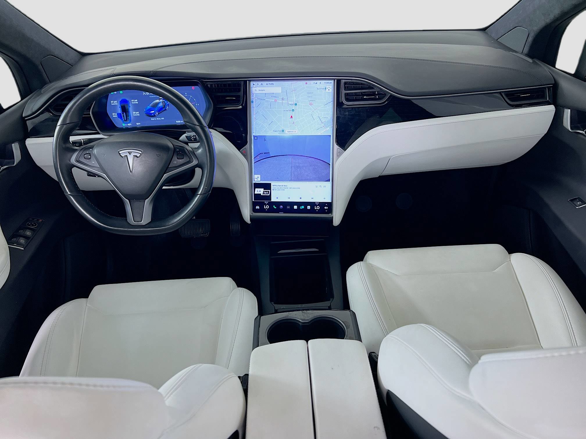 2019 Tesla Model X 75D photo 22