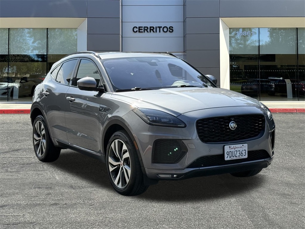 2021 Jaguar E-PACE photo 3