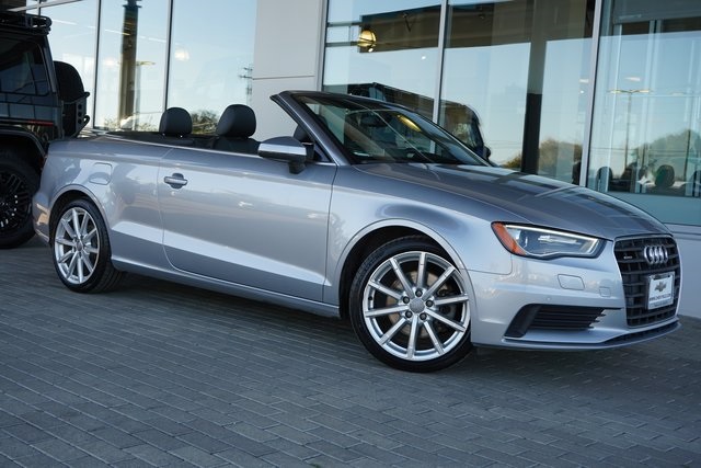 2015 Audi A3 Cabriolet Premium Plus's photo