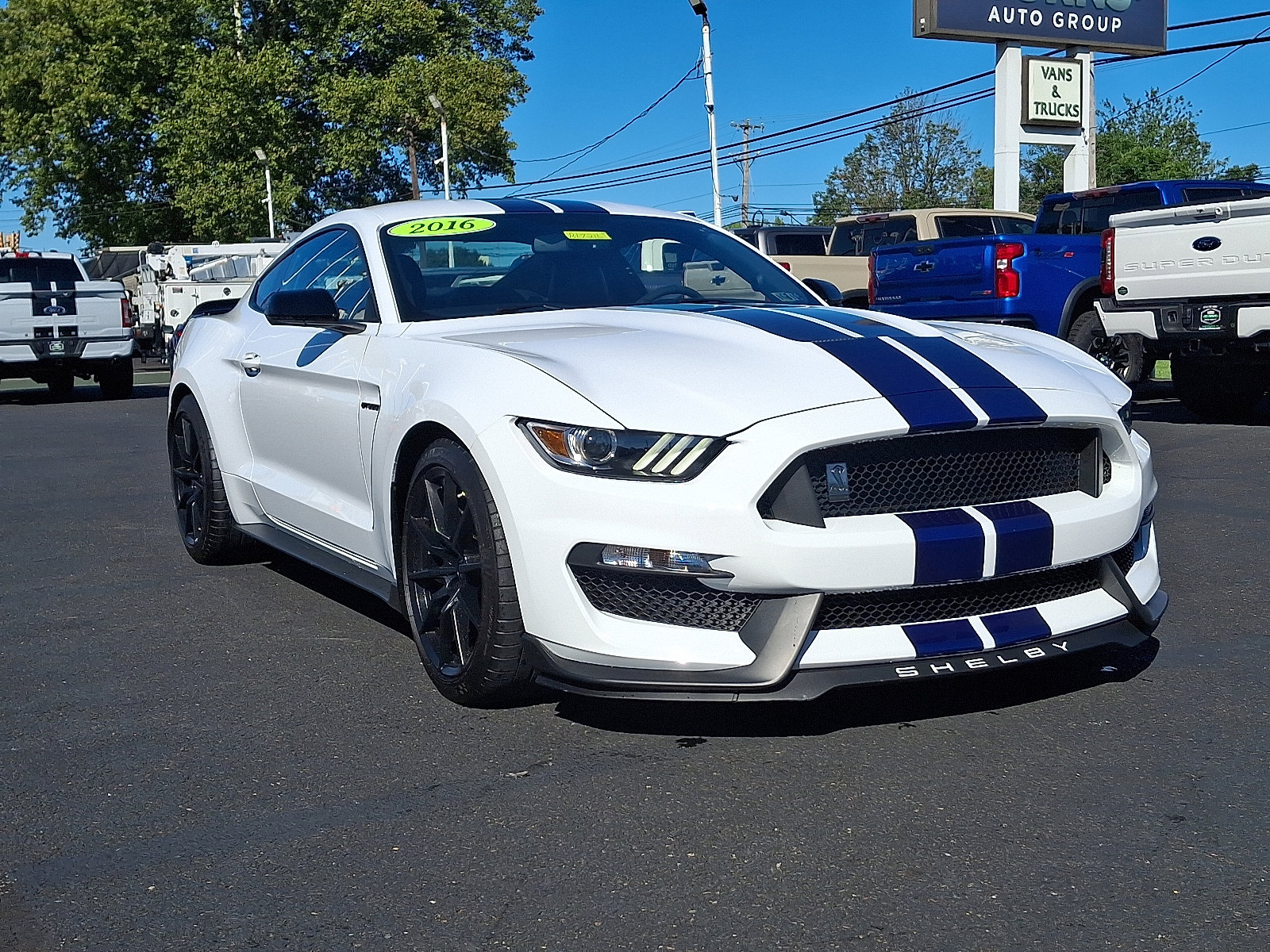 2016 Ford Mustang Shelby GT350 photo 2