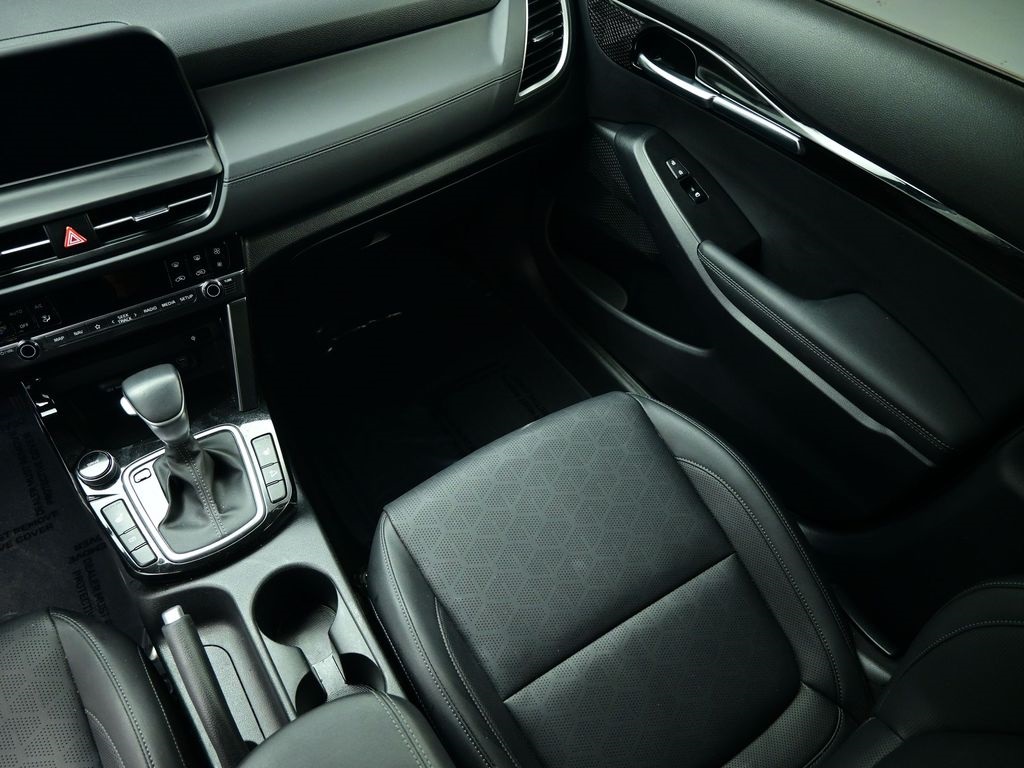 2024 Kia Seltos EX photo 8