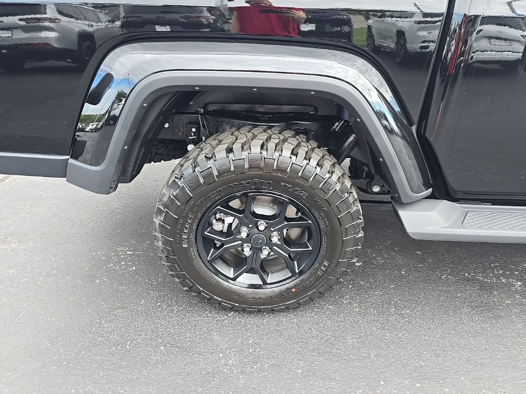 2025 Jeep Gladiator Sport photo 11