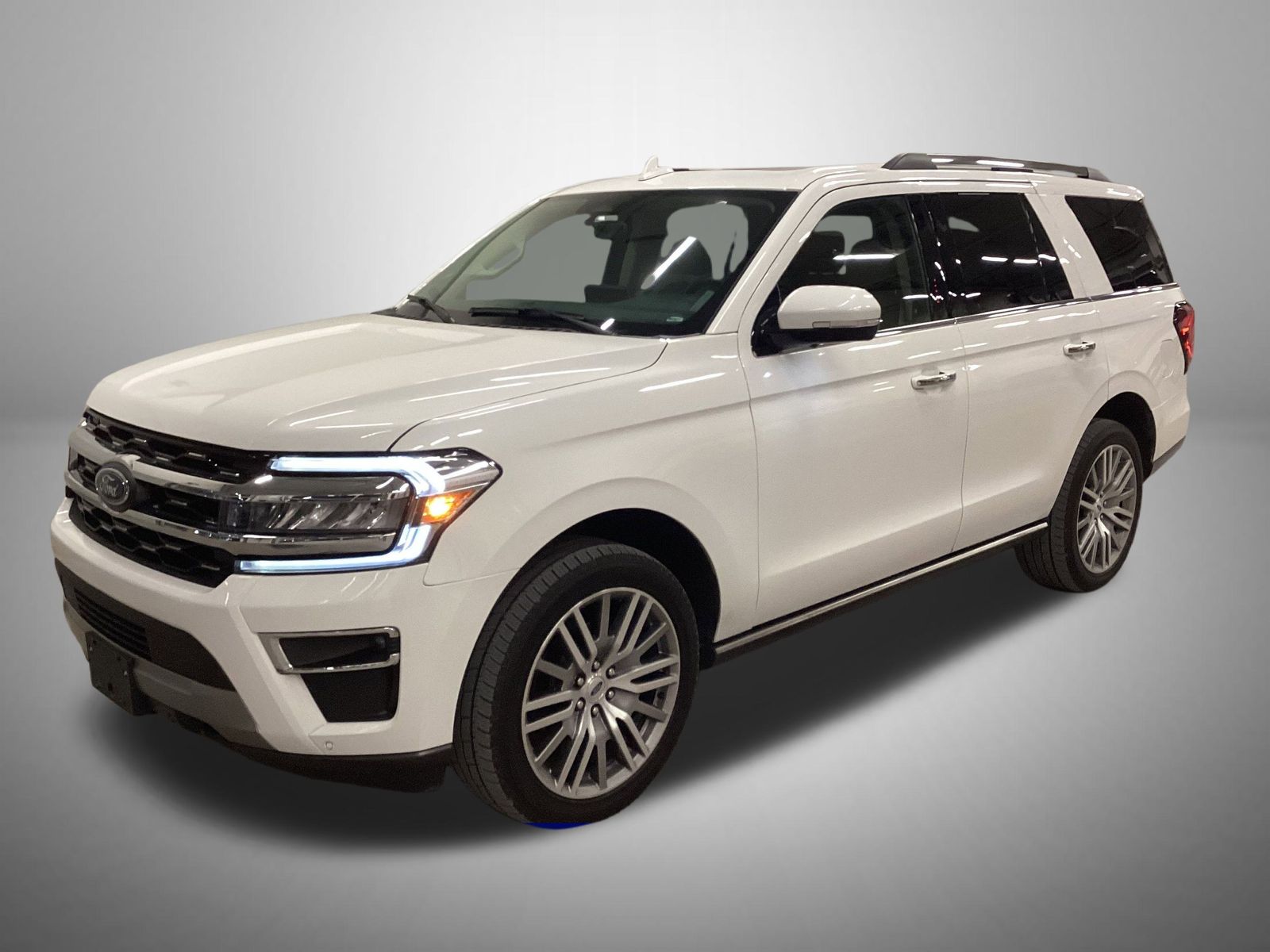 2022 Ford Expedition Limited's photo