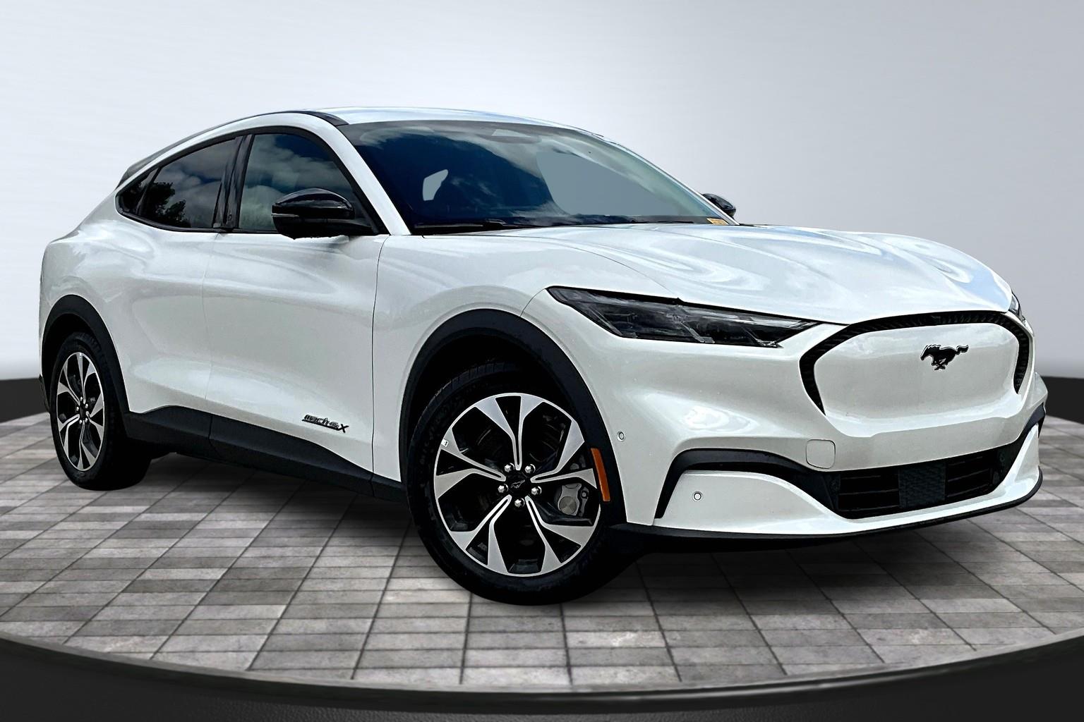 2024 Ford Mustang Mach-E Select AWD's photo