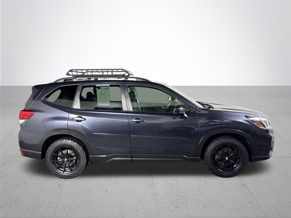 2019 Subaru Forester Premium photo 4