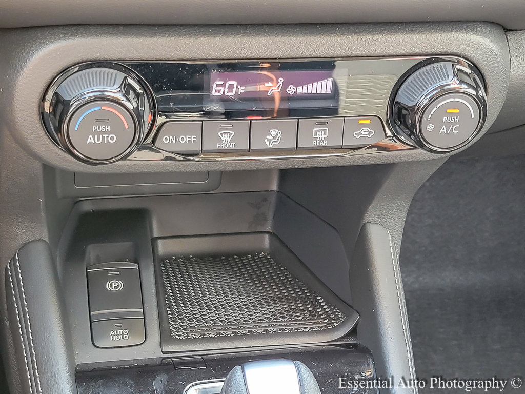 2024 NISSAN KICKS - Image 15