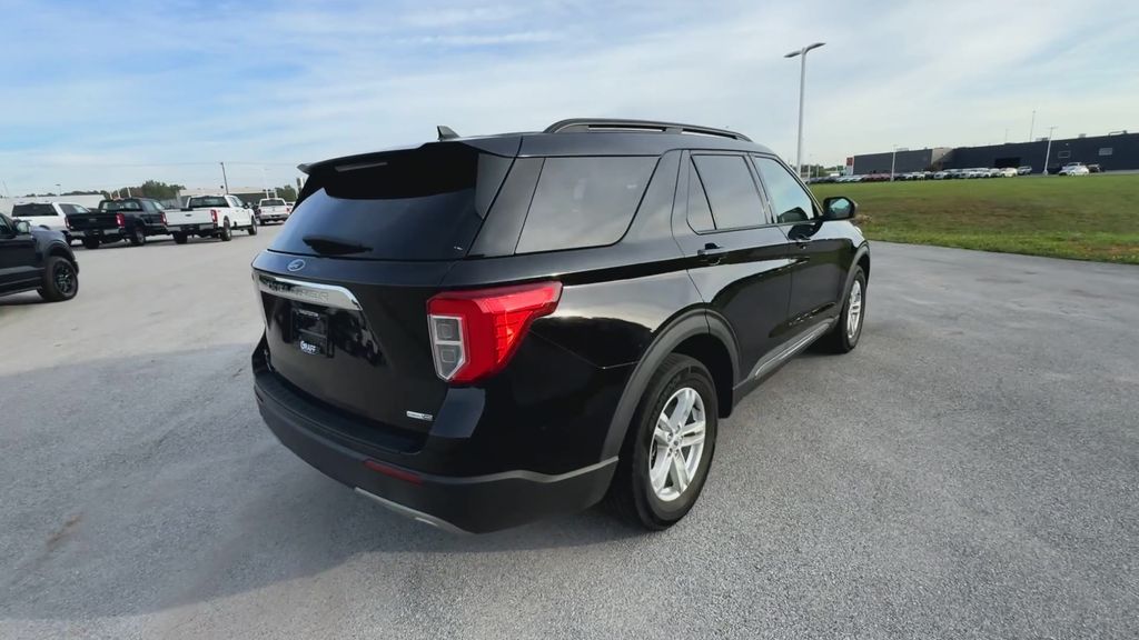 2020 Ford Explorer XLT photo 8