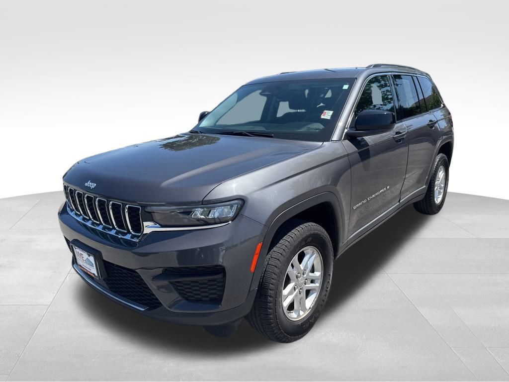 2023 Jeep Grand Cherokee Laredo photo 7
