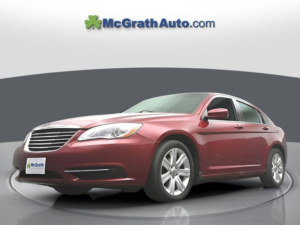 2012 Chrysler 200 Touring photo 4