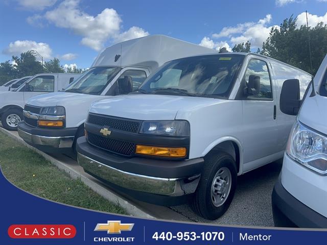 2025 Chevrolet Express Cargo Work Van's photo