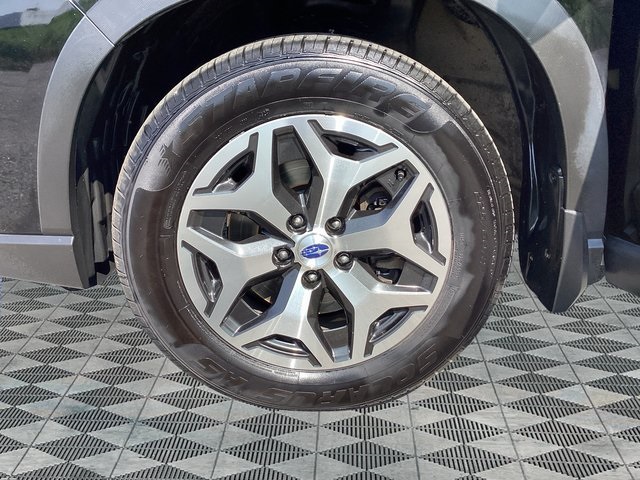 2020 Subaru Forester Premium photo 10