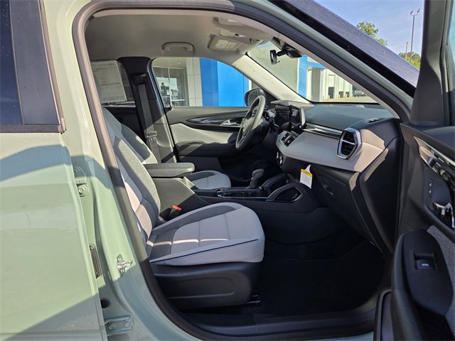 2026 Chevrolet Trailblazer LS photo 32