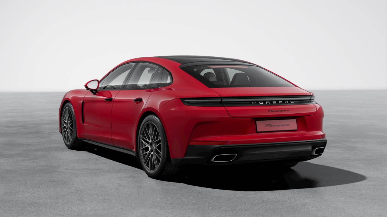 2026 Porsche Panamera 4 photo 3