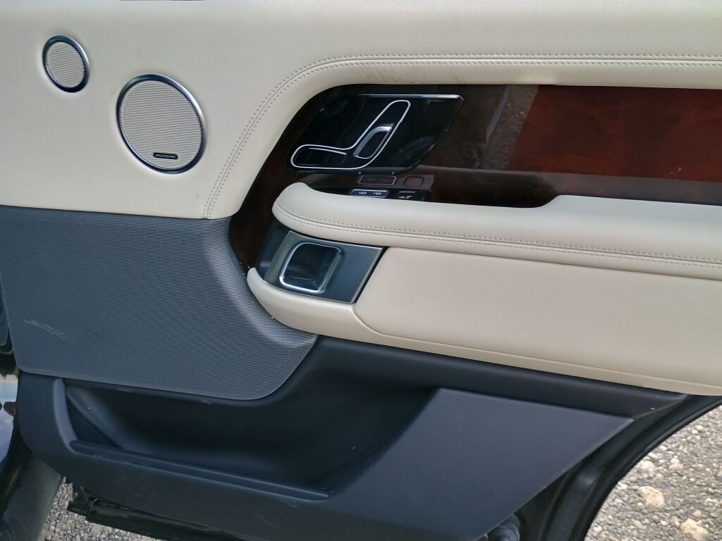 2021 Land Rover Range Rover P525 HSE HSE Westminster Edition photo 19