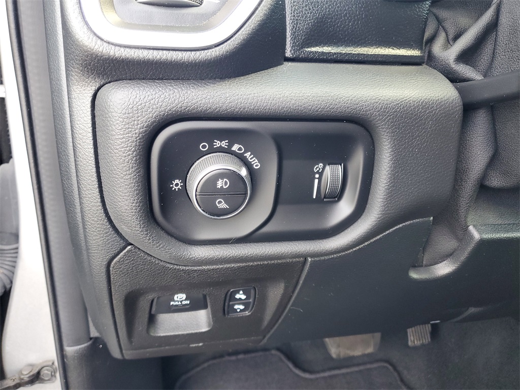 2021 Ram 1500 Big Horn Lone Star photo 14