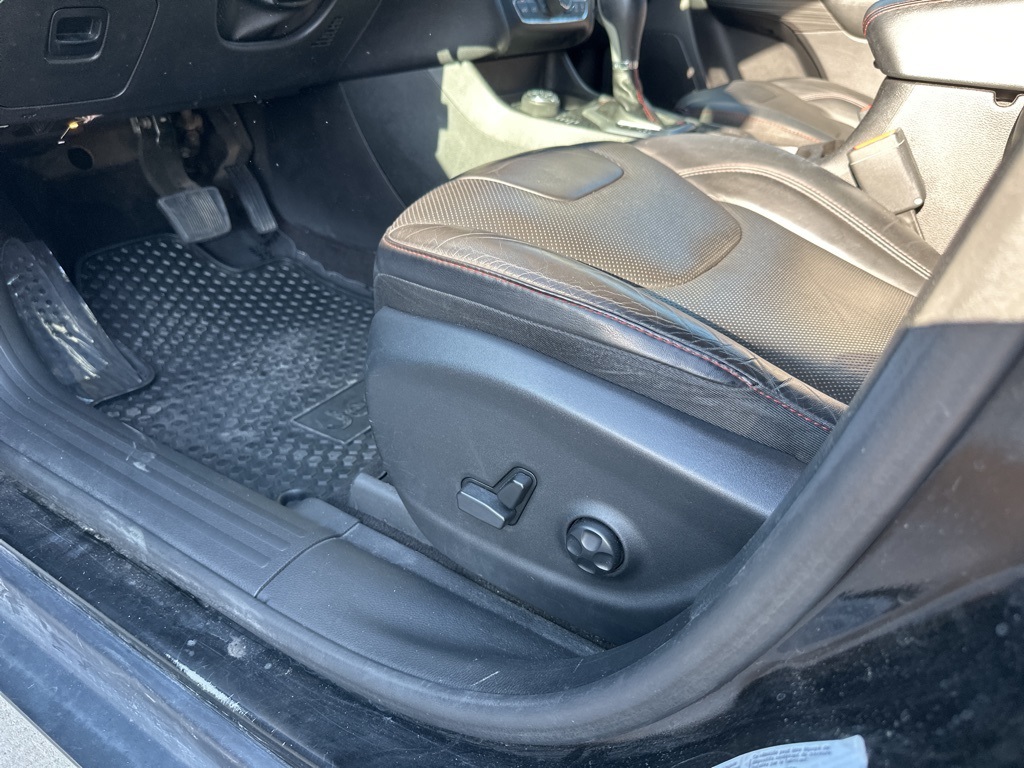 2017 Jeep Cherokee Trailhawk photo 18