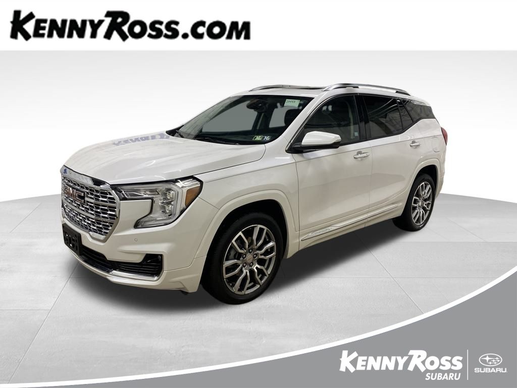 2022 GMC Terrain Denali's photo